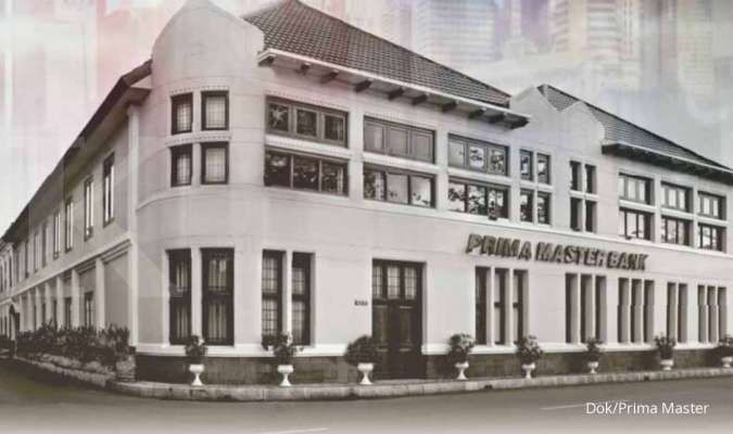 OJK Resmi Copot Status Bank Umum PT Prima Master Bank Menjadi BPR