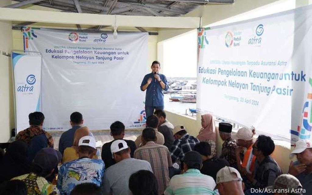  Asuransi Astra Beri Literasi&Inklusi Keuangan Bagi Nelayan di Tanjung Pasir,Tangerang 