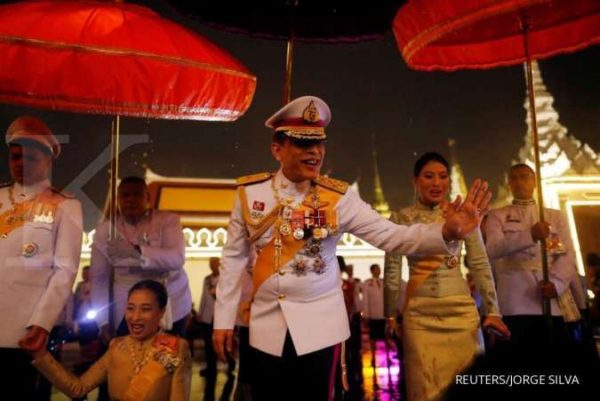 Pengunjuk rasa desak Jerman menyelidiki kegiatan Raja Thailand