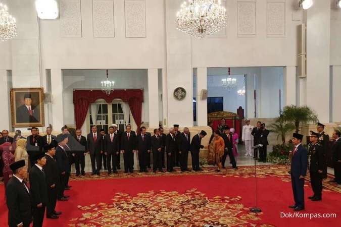 Presiden Jokowi anugerahkan tanda kehormatan kepada 29 tokoh