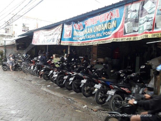 Riuhnya sentra percetakan di Tangerang (2)