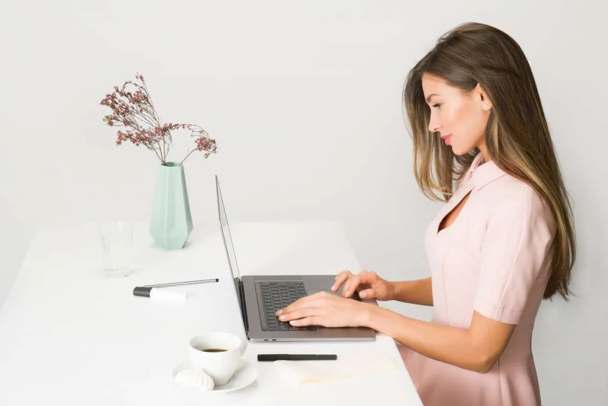Mudah, Ini 6 Cara Mengatasi Laptop Hang lewat Shortcut Keyboard hingga Upgrade RAM