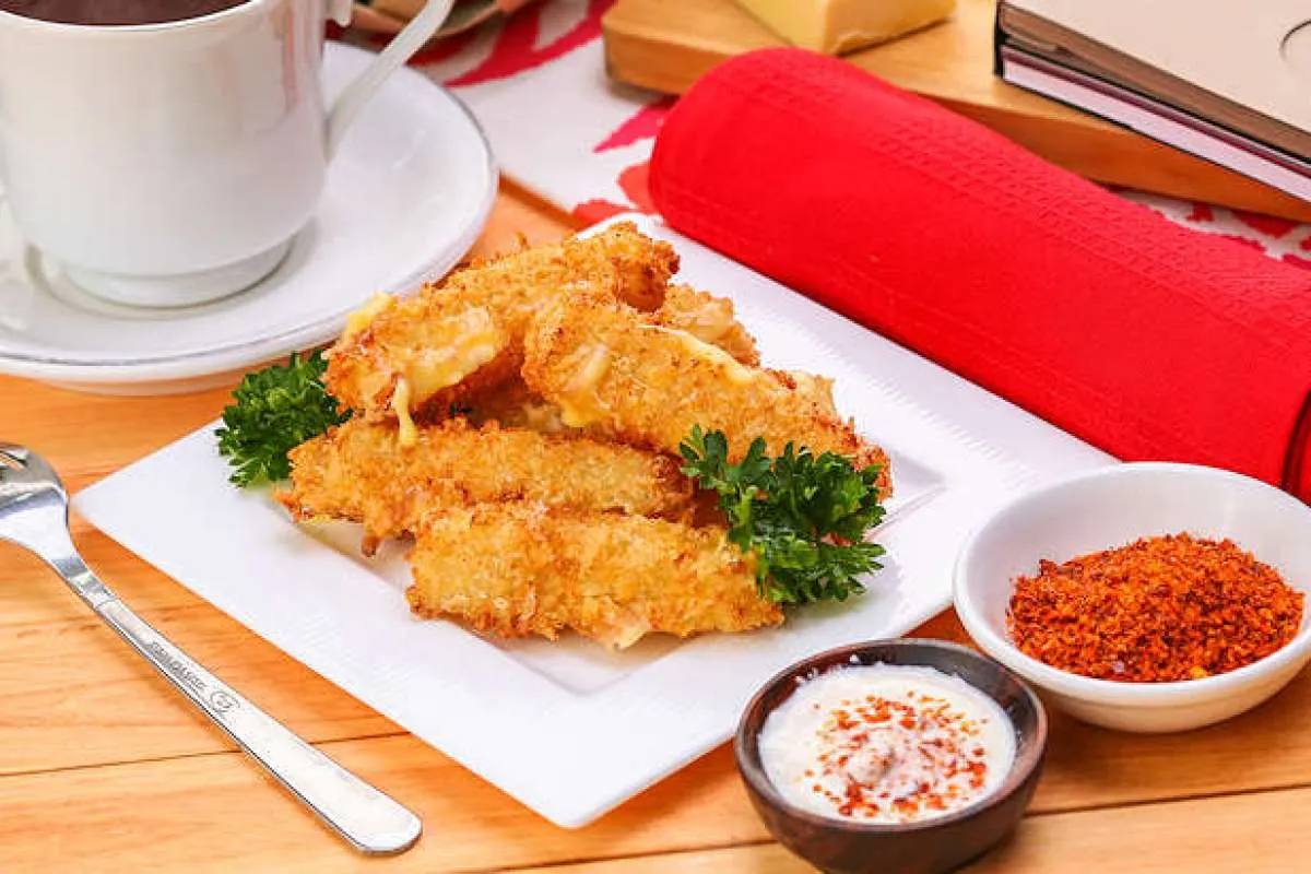 Resep Praktis Stik Keju yang Meleleh di Mulut, Pasti Ketagihan!