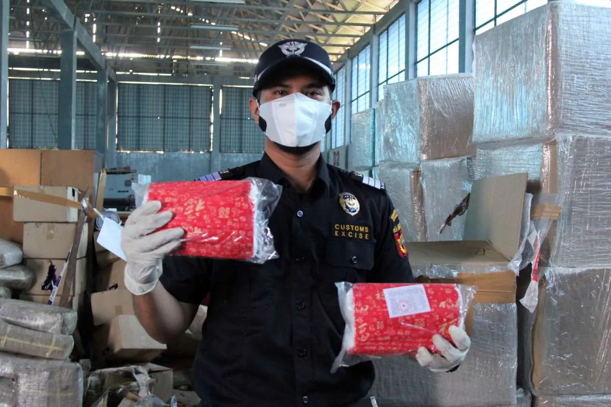 Cara mudah membedakan masker medis asli dan palsu agar tidak tertipu produk abal-abal