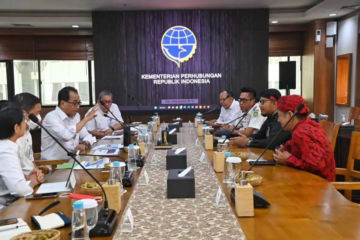 Menhub & Bupati Sumenep Bahas Optimalisasi Layanan Transportasi di Sumenep & Madura