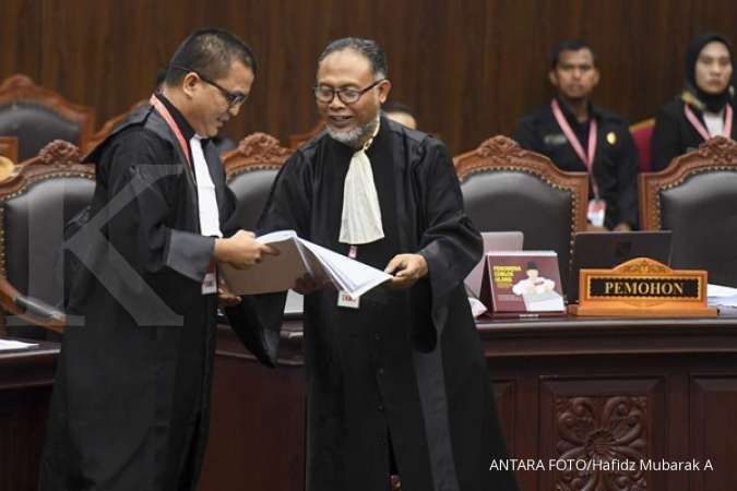 Tim hukum minta MK nyatakan suara Prabowo-Sandiaga 52%, Jokowi-Ma'ruf 48%