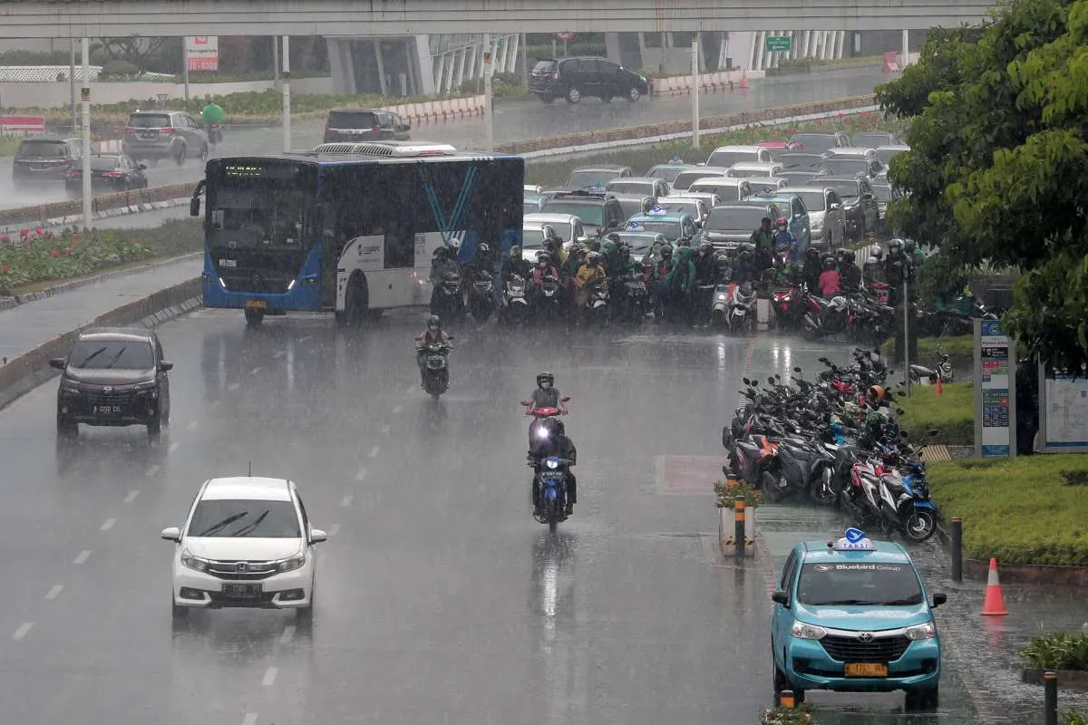 Pemerintah bakal lanjutkan program PEN 2022, ini sejumlah saran ekonom