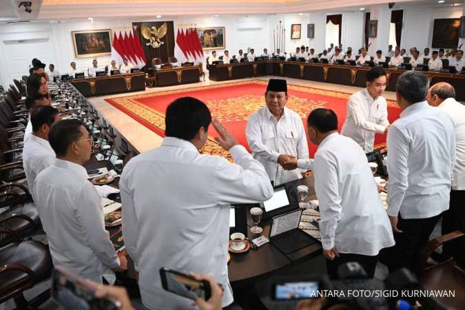 Hemat Anggaran, Prabowo Minta Menteri Puasa Perjalanan Dinas Luar Negeri