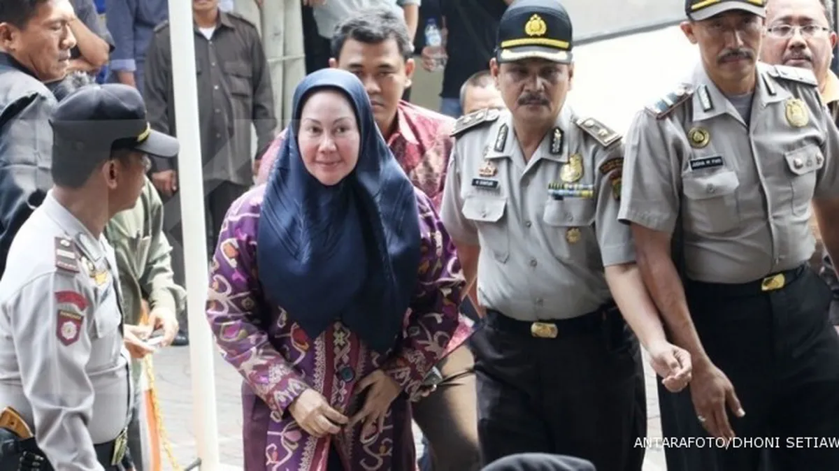 Kasus suap Ketua MK, dinasti Atut jadi sorotan