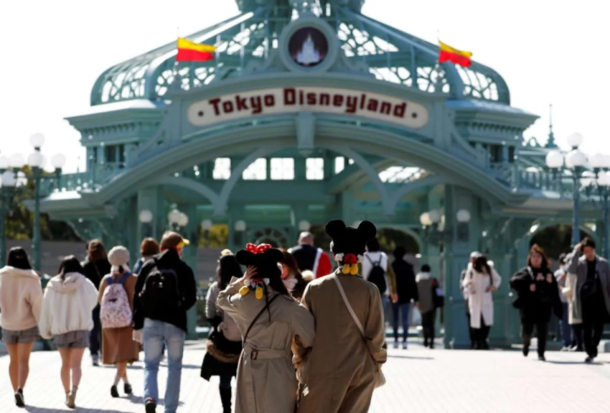 Waspada virus corona, penutupan Tokyo Disneyland diperpanjang hingga tengah Mei 2020
