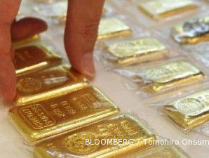 Gara-gara krisis utang Eropa, harga emas turun pertama kali dalam sepekan