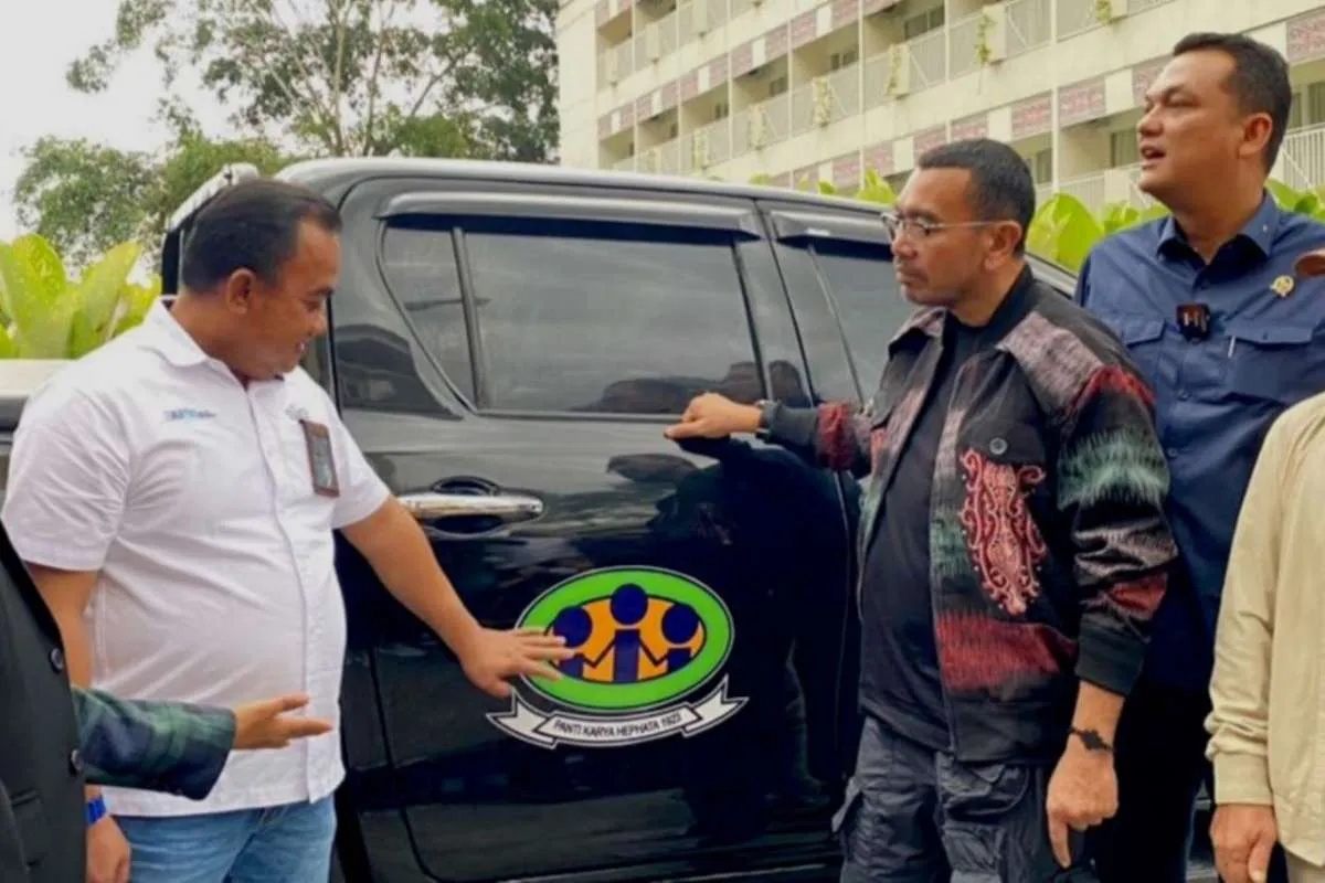 Semen Indonesia (SMGR) Serahkan Food Truck ke Komunitas Disabilitas Toba