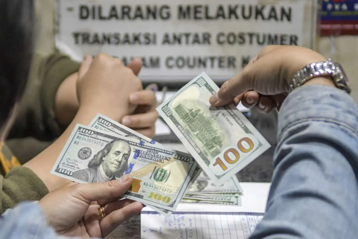 Suku bunga The Fed dipangkas, rupiah bakal menguat