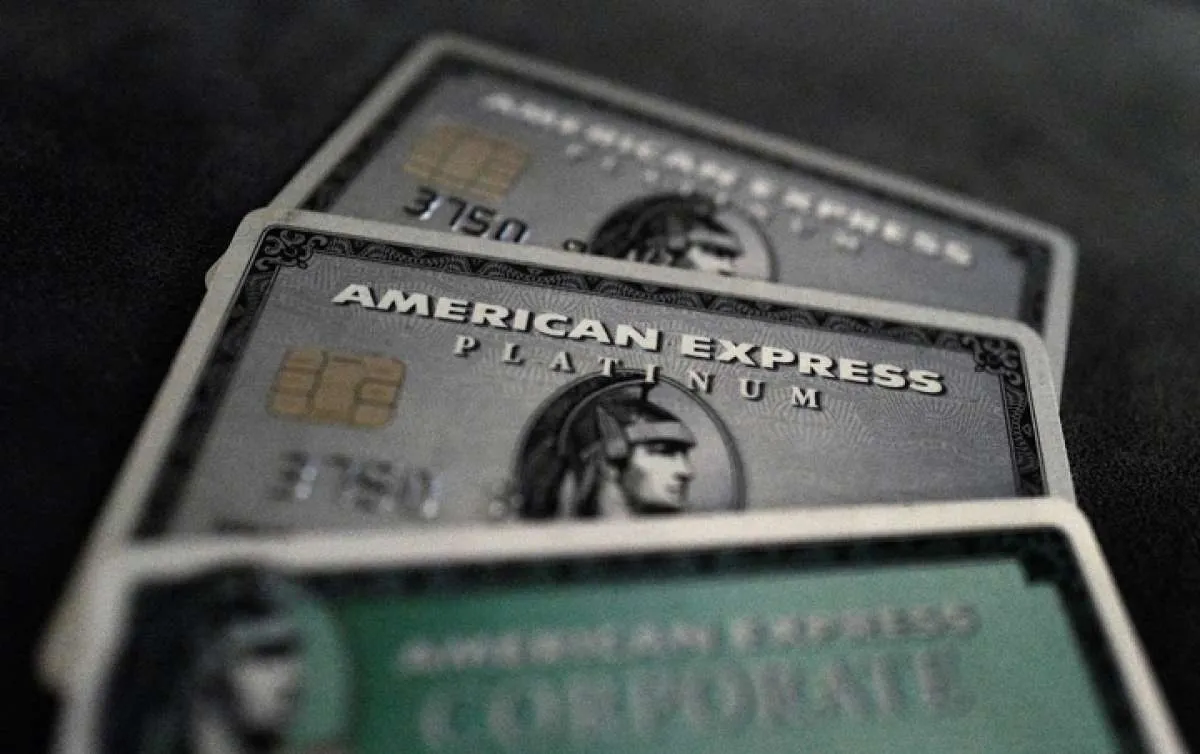 American Express, perusahaan kartu kredit asing pertama yang beroperasi di China 