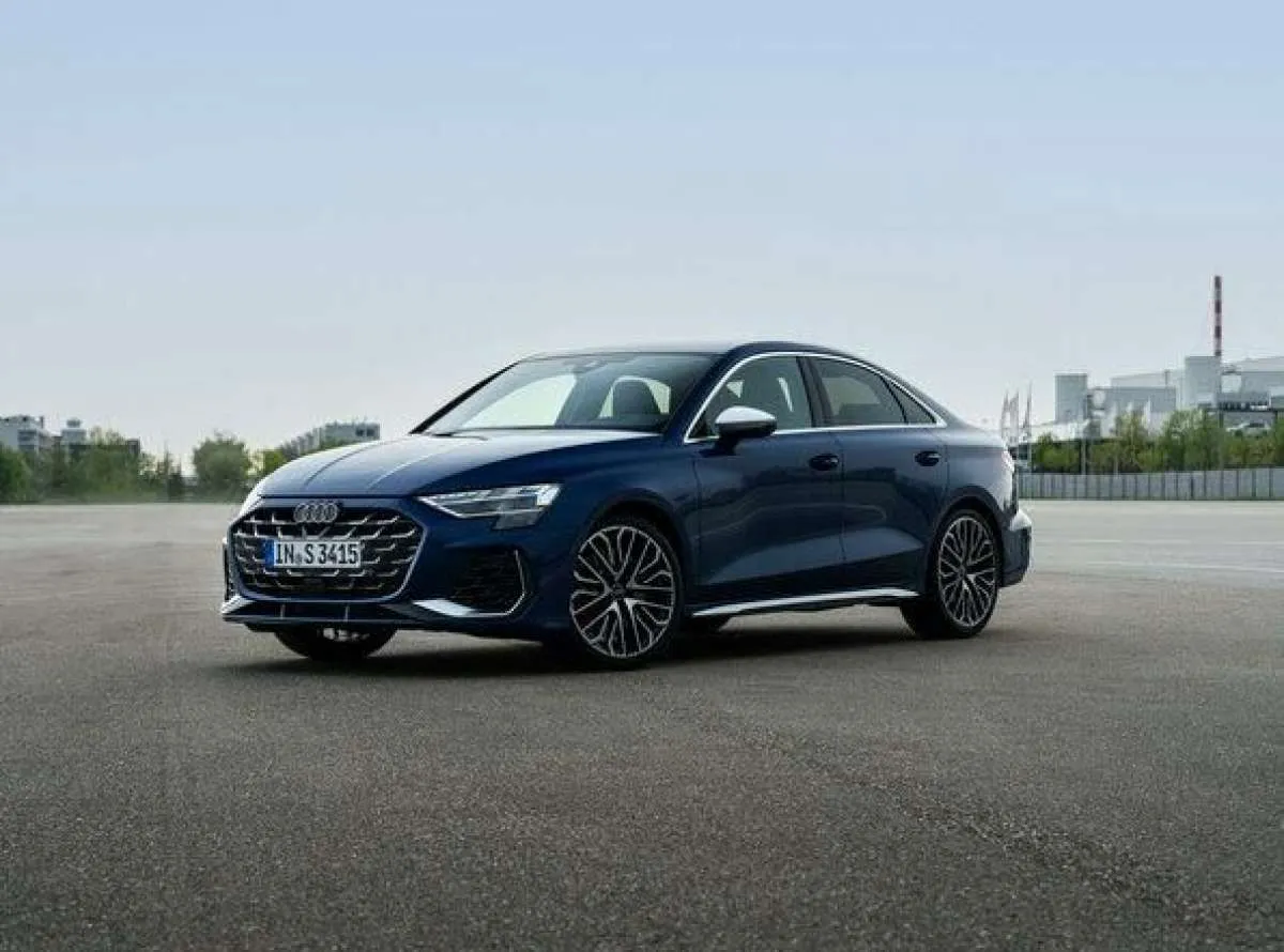 Kembangkan Mobil Listrik di China, Audi Perkenalkan The New Audi S3 di Indonesia