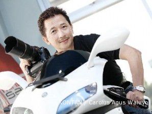Kristianto Goenadi: Asyiknya menjepret model seksi