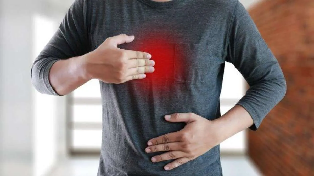 Penyebab Heartburn Kumat saat Malam Hari dan Cara Meredakannya 