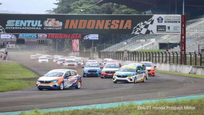 Pembalap Muda Honda Racing Indonesia Berhasil Naik Podium Seri Pembuka Ajang ITCR2022