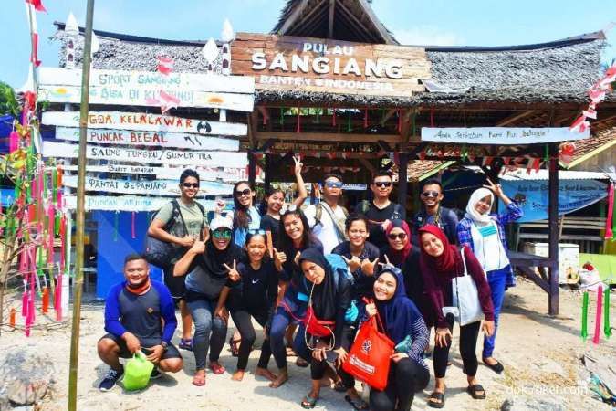 Jelajahi Satu Hari Pulau Sangiang Hanya Rp 190.000 di Tiket.com