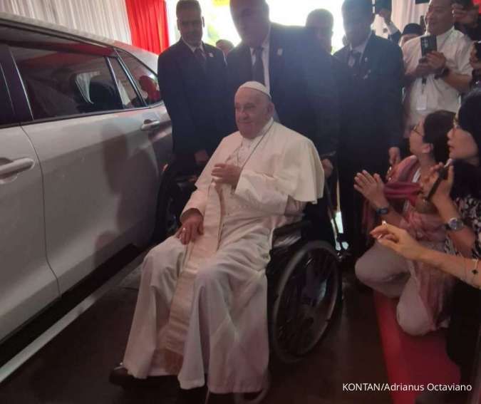 Paus tiba di Istiqlal