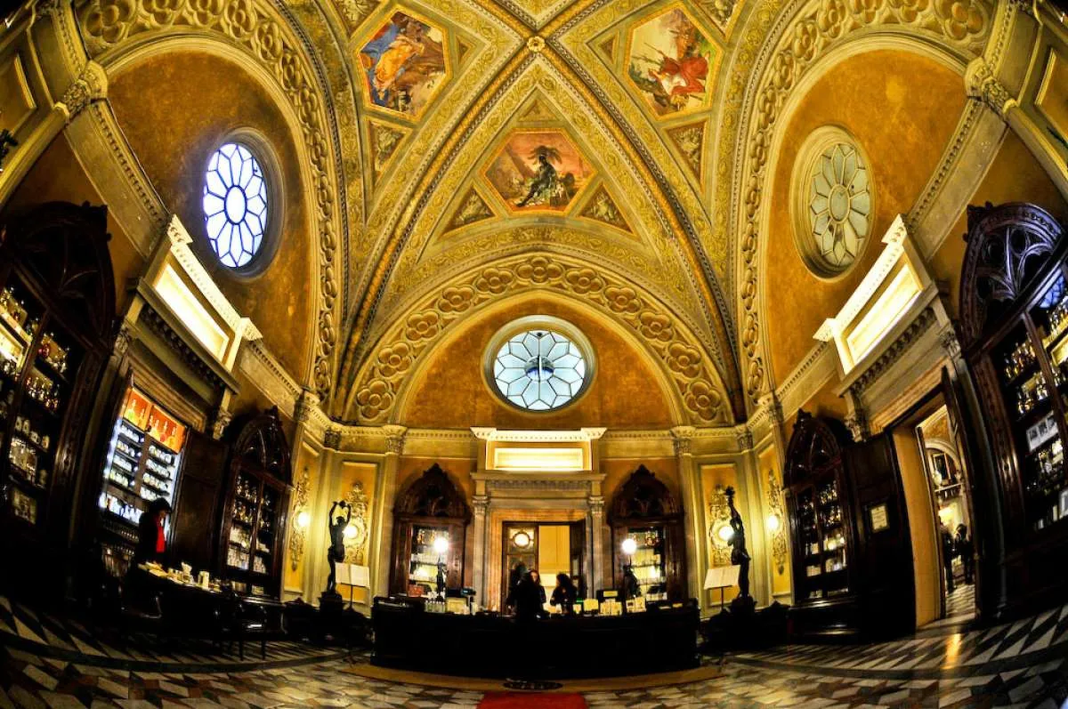 Sejarah Santa Maria Novella, apotek dan toko parfum tertua di dunia 