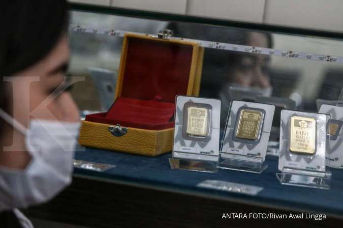 Harga emas Antam di Surabaya naik Rp 4.000, buyback naik Rp 5.000
