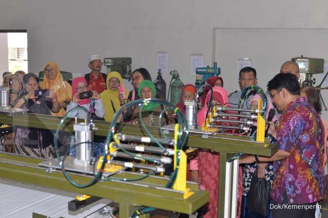 Balai Kemenperin Ciptakan Teknologi Batik Cap Otomatis