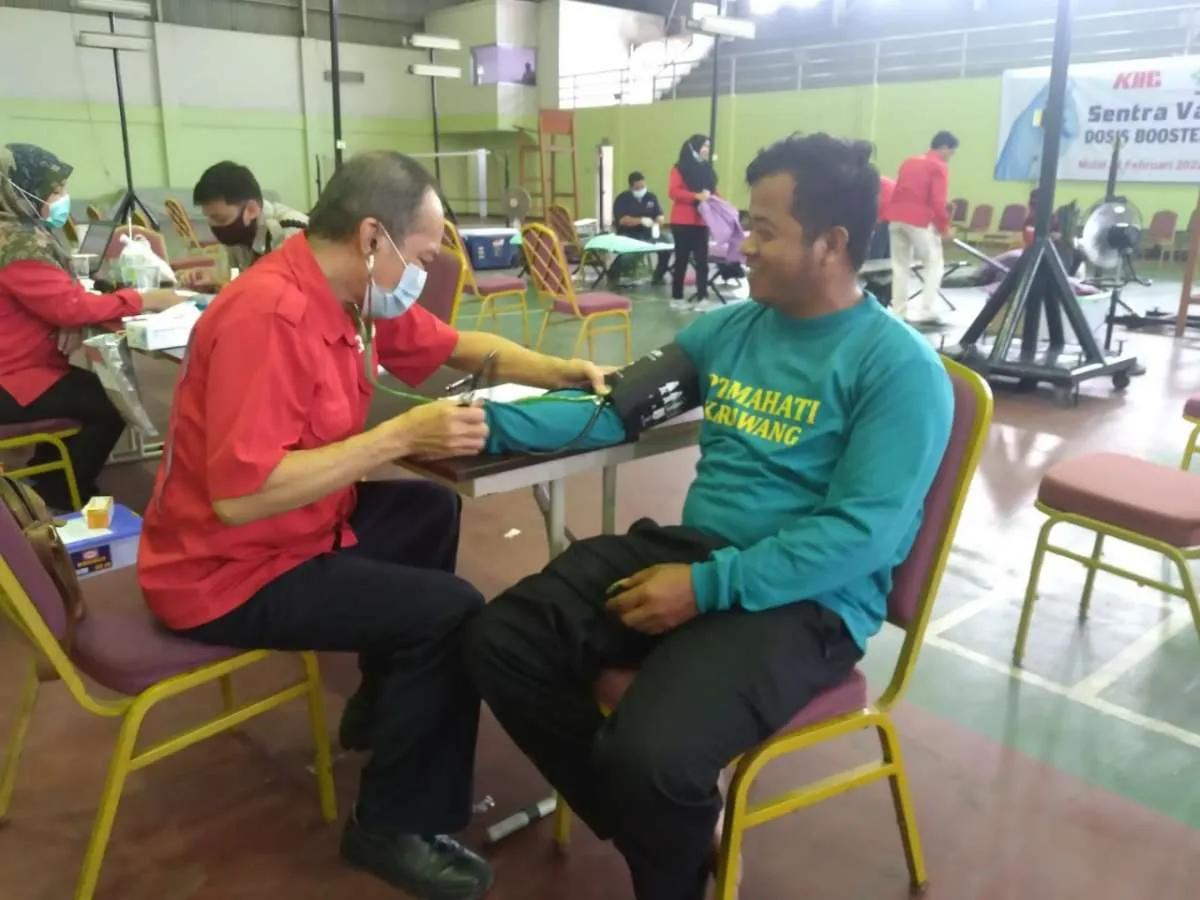 KIIC dan PMI Karawang Gelar Kegiatan Donor Darah