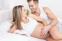 Tidak Berbahaya, Ini Manfaat yang Didapat Jika Berhubungan Intim saat Hamil 