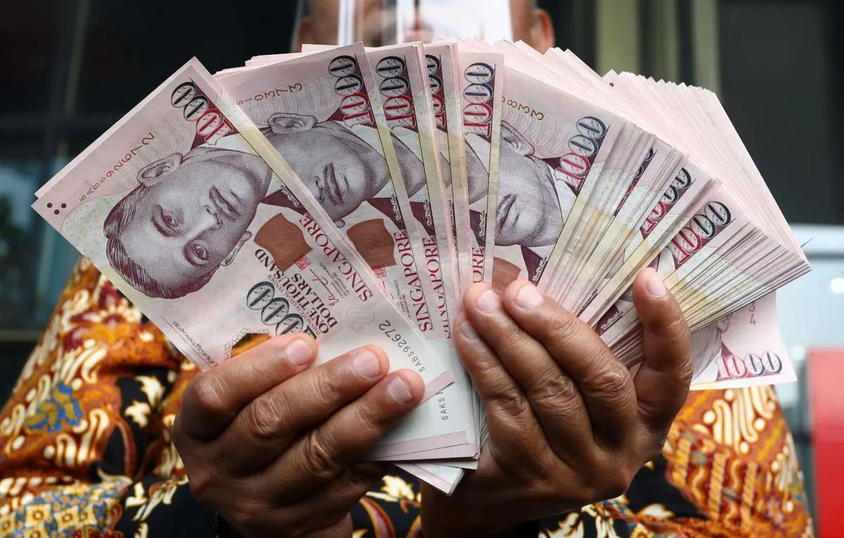 Mengejutkan, bank sentral Singapura memperketat kebijakan