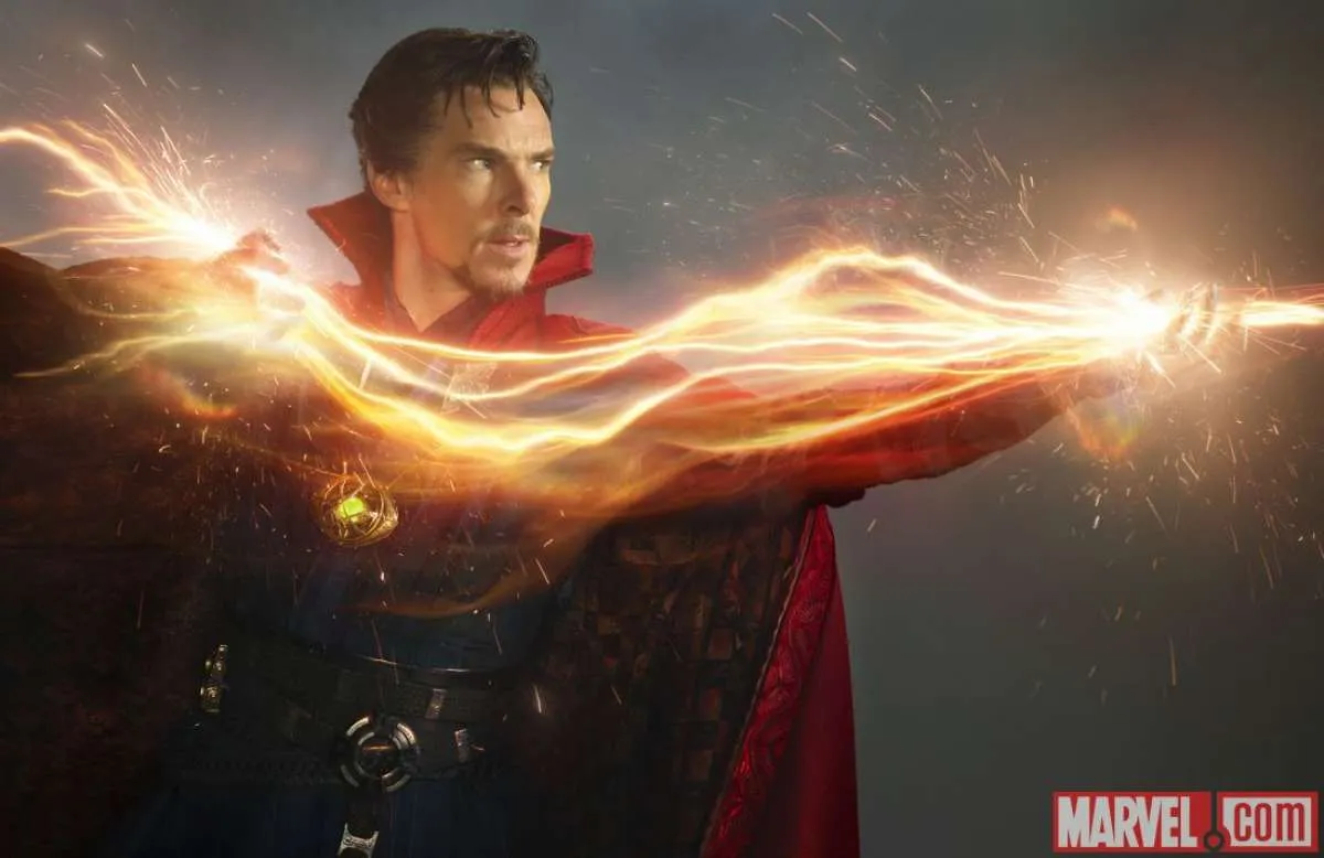 Bertemu di film Doctor Strange 2, Benedict Cumberbatch puji sutradara Sam Raimi