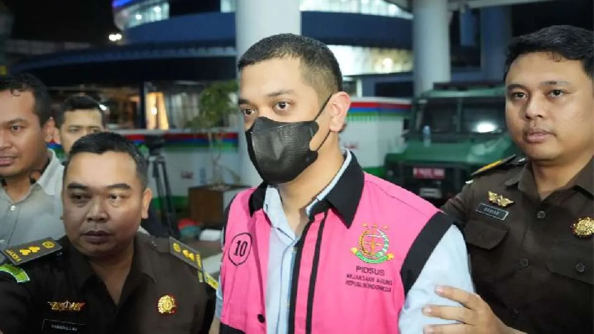 Anak Riza Chalid Kelly Andrianto dkk Didakwa Rugikan Negara Rp 285,1 Triliun 