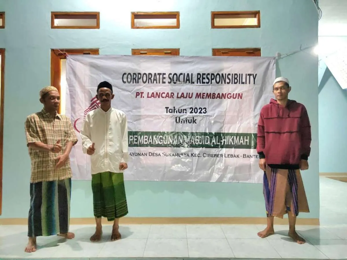 Berdayakan Rakyat Dekat Proyek, PT Lancar Laju Membangun Bantu Bangun Masjid di Lebak