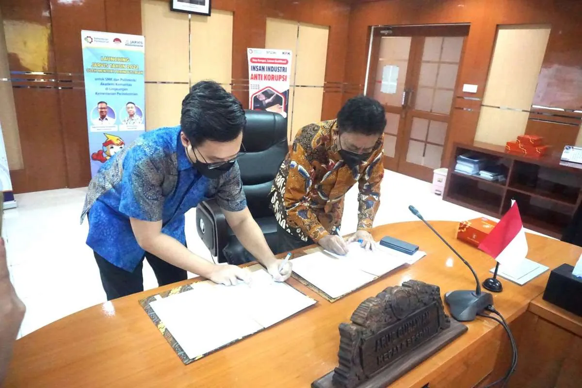 Dukung Hilirisasi Nikel, Kemenperin Cetak SDM Kompeten Bidang Alat Berat