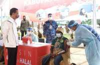 Jokowi pastikan vaksinasi Covid-19 merata dari Sabang hingga Merauke