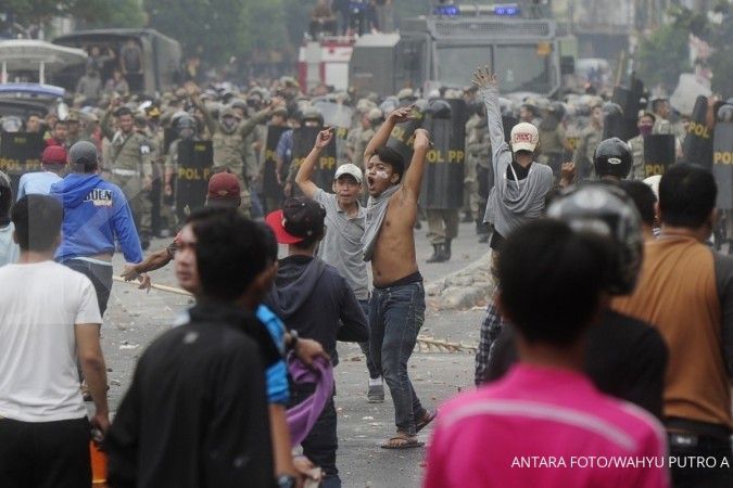 DKI biayai pengobatan korban bentrok Kampung Pulo