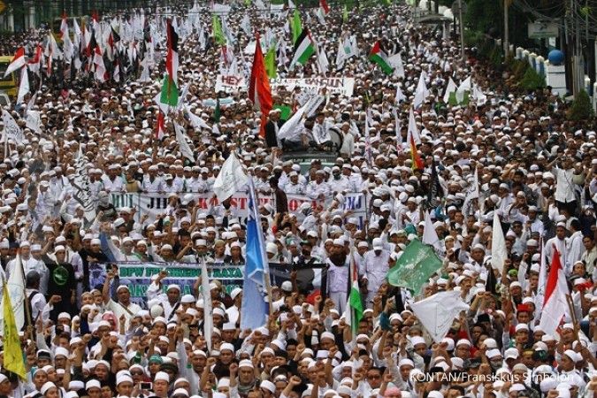 Bogor residents take part in anti-Ahok rally  