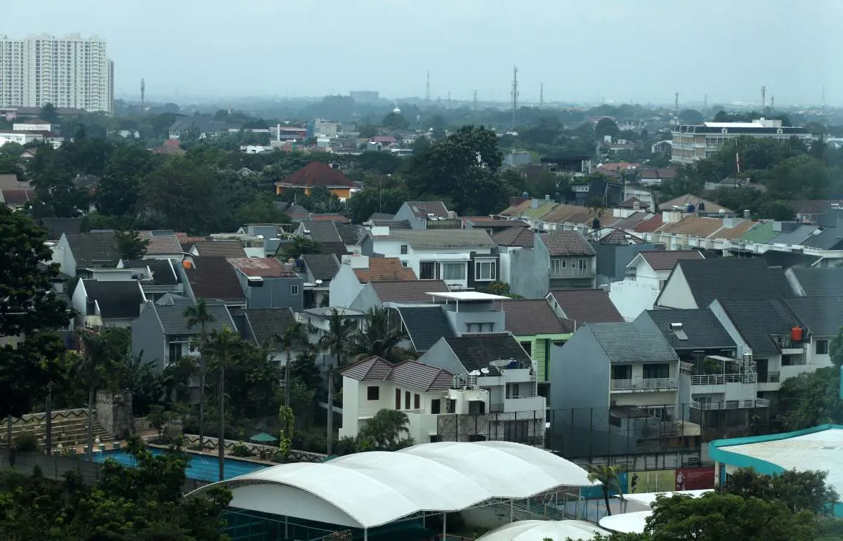 Daya Beli Tertekan, Ritel Rumah Tangga dan Bahan Bangunan Tetap Ekspansif