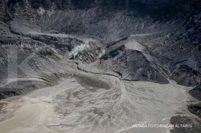 Badan Geologi peringatkan bahaya terbang di wilayah Gunung Tangkuban Perahu 