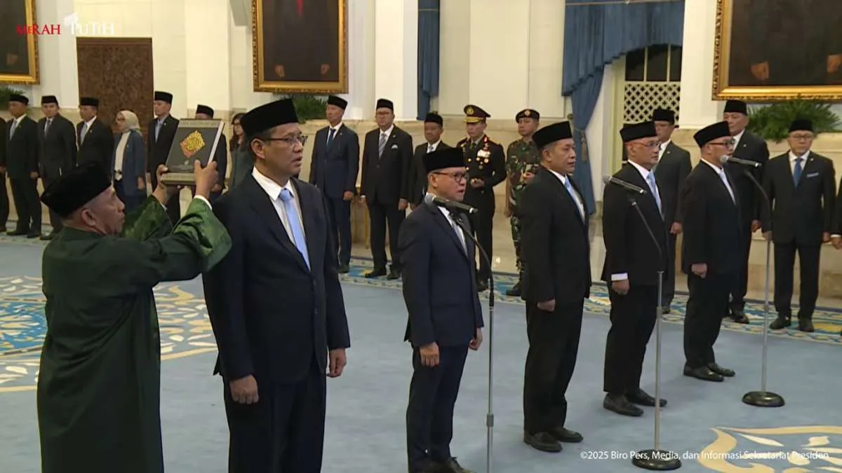 Reshuffle Kabinet, Prabowo Copot 5 Menteri, Termasuk Menkeu Sri Mulyani, IHSG Anjlok