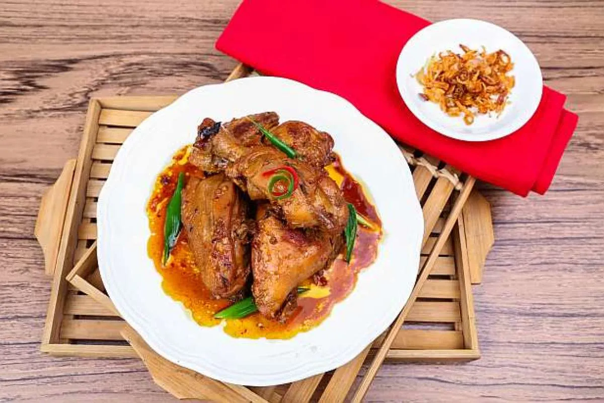 Penggemar Ayam, Ini 4 Cara Bikin Ayam Ungkep Jadi Lebih Empuk dan Gurih