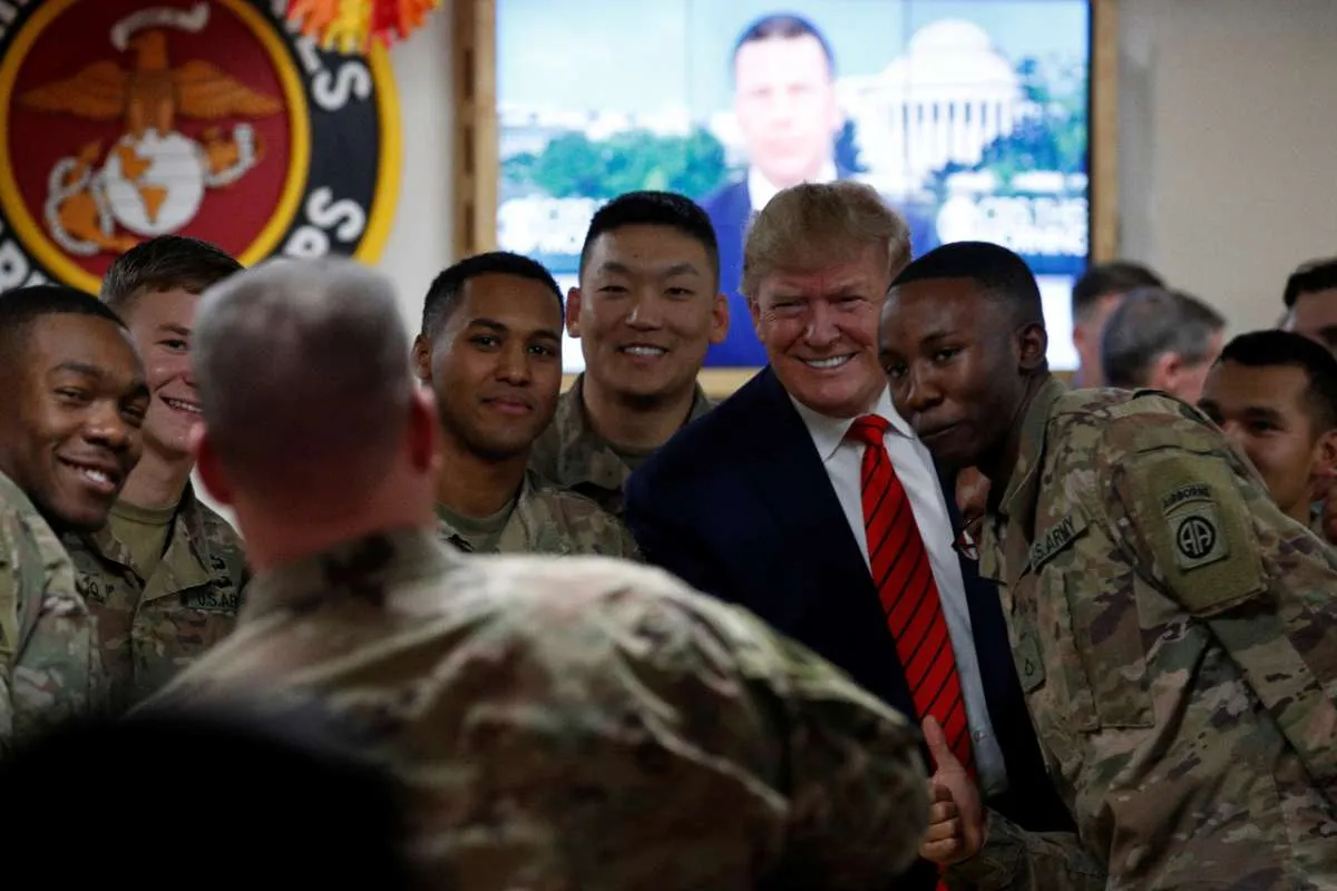 Trump melakukan perjalanan rahasia ke Afganistan untuk bertemu pasukan AS 