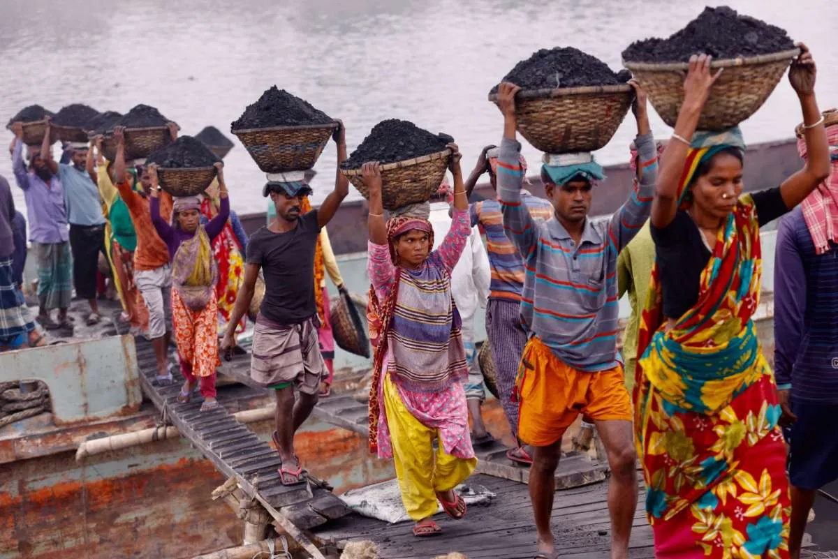 India's Record Trade Deficit in June Adds Pressure on Currency