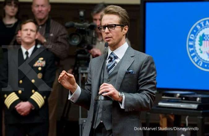 Justin Hammer (Sam Rockwell) dari film Iron Man 2 berpotensi muncul di serial Armor Wars di Disney+.