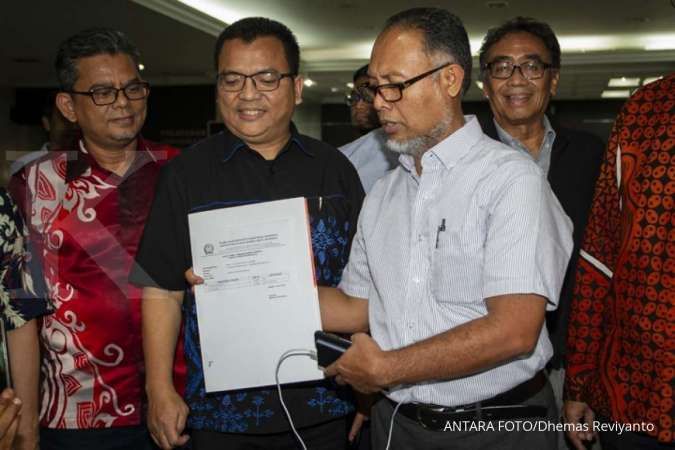 Kembali datangi MK, tim hukum Prabowo-Sandi lengkapi bukti gugatan hasil pilpres