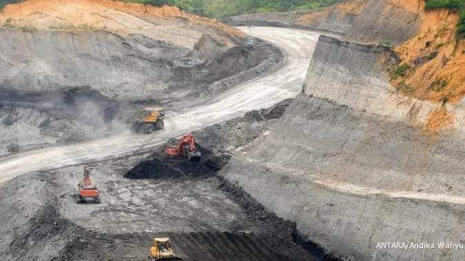 Japanese FM meets Jokowi, talks about mining law