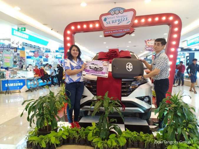 Grand Prize Toyota Rush Wujudkan Impian Pelanggan Setia Tangcity Mall Dalam Pengundian Smart Shopper Surprize