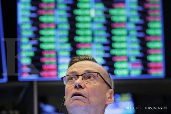 Wall Street di tengah perdagangan bergelombang dipicu sejumlah kekhawatiran