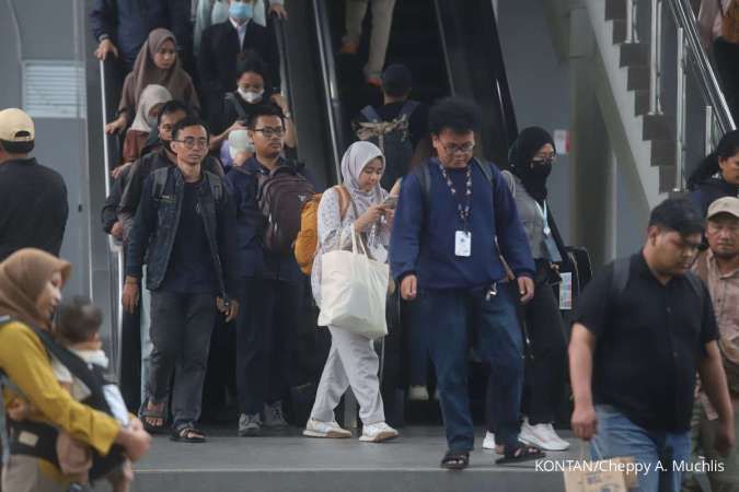 Lapangan Kerja dan Upah Layak, Jadi Solusi Selamatkan Nasib Kelas Menengah