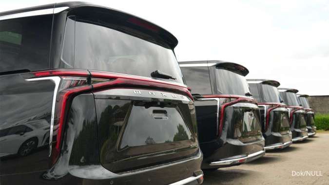 Maxus Serahkan MIFA 7 dan MIFA 9 Produksi Lokal Pertama ke Pelanggan